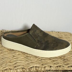 Sofft Slip On Sneaker Womens 7.5 Green Camo SOMERS II Leather Casual Mule Shoes